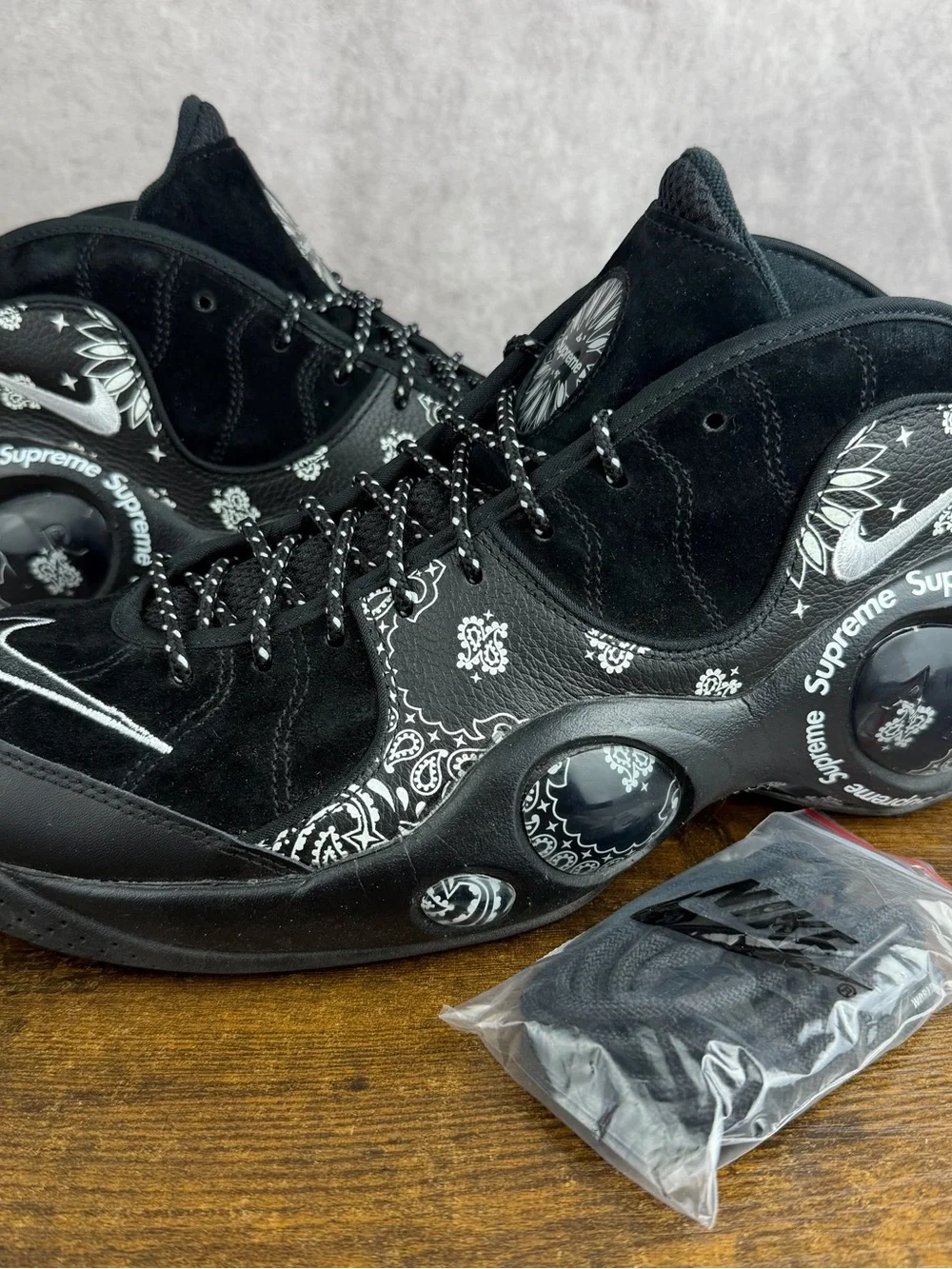 Nike Air Zoom Flight 95 SP x Supreme Black White Paisley Size 12 DJ8604-001 Rare